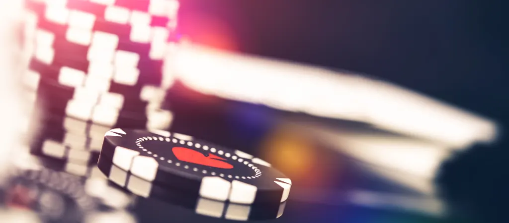 aszin&oacute; zsetonok asztalon, bevezet&eacute;s a leg&aacute;lis magyar online kaszin&oacute;k vil&aacute;g&aacute;ba